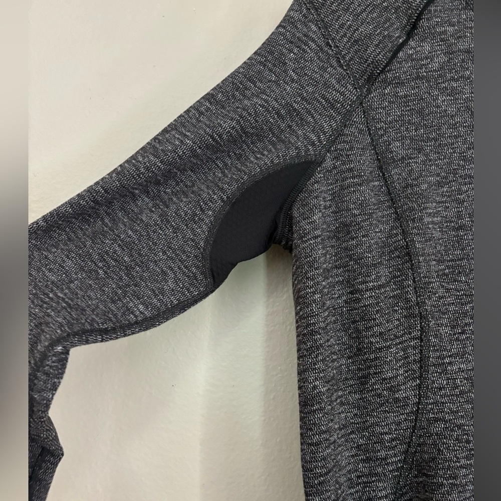 Lululemon Think Fast Pullover - Picture 10 of 13